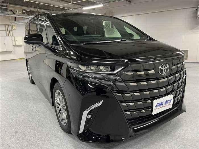 Toyota Alphard Front